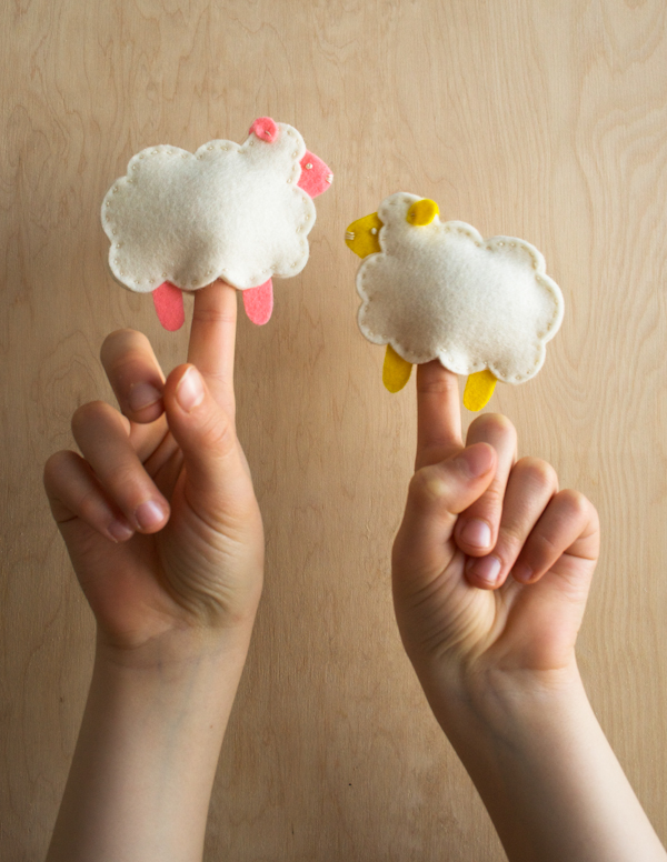 Little Lamb Finger Puppets tutorial from The Purl Bee J. Conlon and Sons