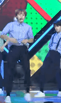 귀여운 얼굴에 반전 복근을 가지고 있는 신인 남돌들.jpgif | 인스티즈