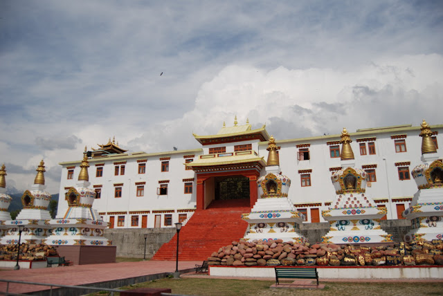 Chokling Monastery in Bir Billing