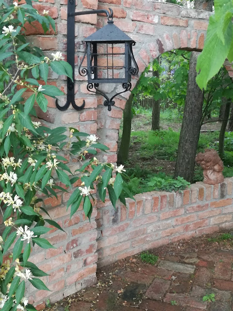 latarnia ogrodowa