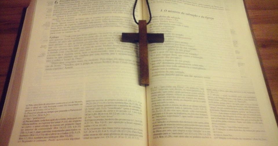 Felipe Louback O Significado da Cruz no Cristianismo Felipe Louback O Significado da Cruz no Cristianismo