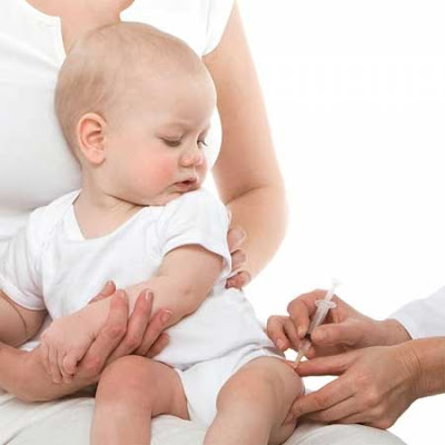Phải làm gì khi bé bị sốc phản vệ khi tiêm vắc xin?