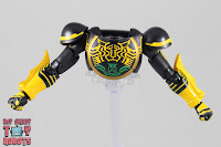 SH Figuarts Shinkocchou Seihou Kamen Rider OOO TaToBa Combo 37