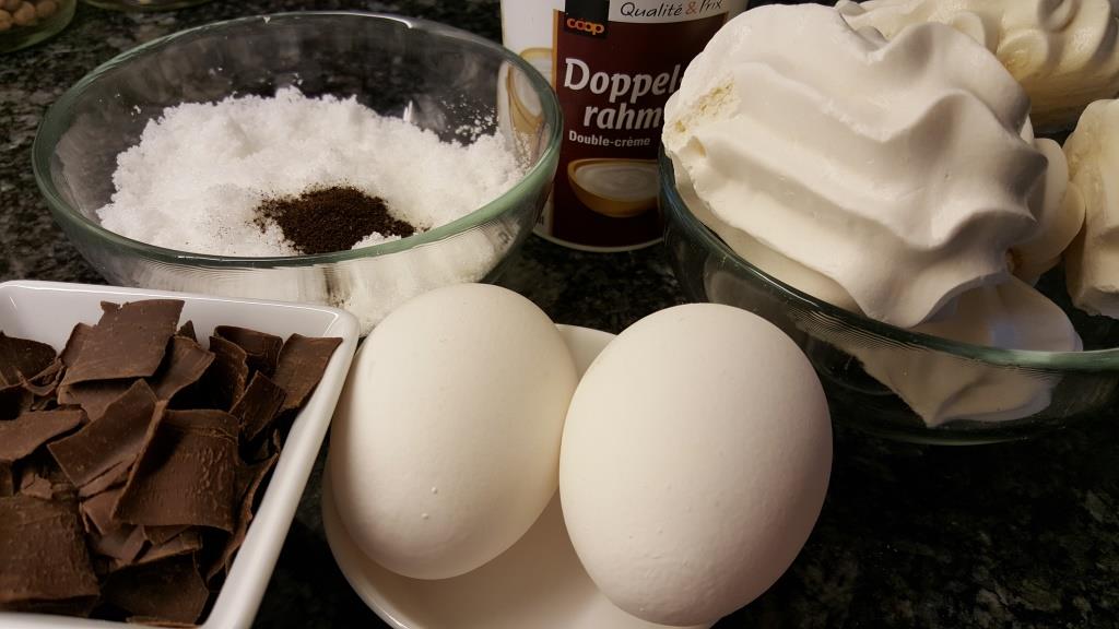 eatculture MandelMeringueDoppelrahmCreme (almondmeringuedouble