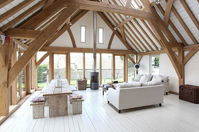 Country Style Chic: Exposed Timber Beams