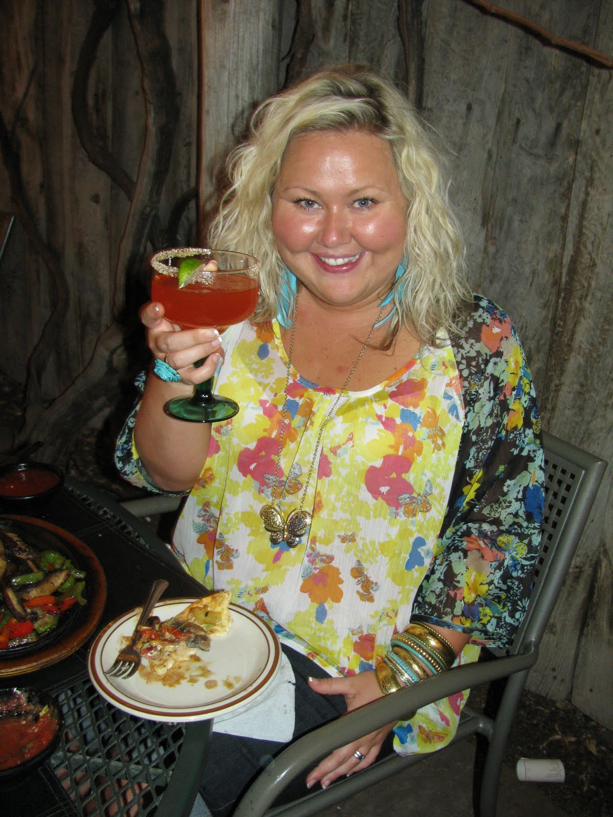 Oli & Lulu's USA Road Trip Day 10 Hot Dog, Jumping Frog, Albuquerque!