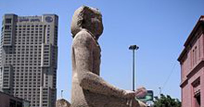 مــــــــصـــــــرنا تماثيل سنوسرت الاول