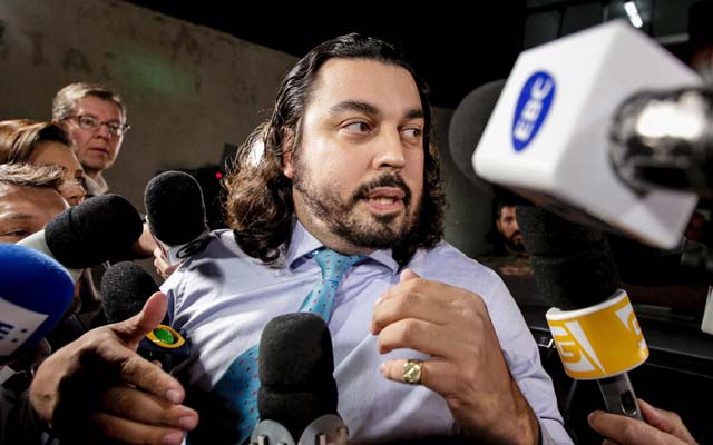 Advogado de Najila Trindade, que acusa Neymar, deixa o caso