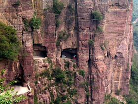 drive-roads-around-the-globe-15