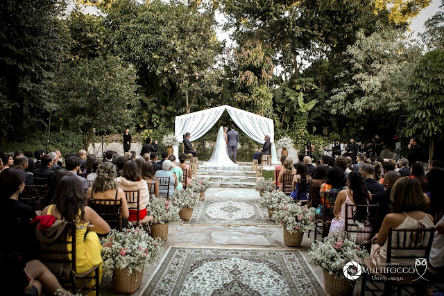 Sítio Geranium, Hyathama Pires, Multifocco, Leilah Cerqueira, casamento a céu aberto, casamento rústico, boho, decoração de casamento, decoração colorida, fotos românticas, foto com madrinhas, madrinhas iguais, Foto com padrinhos, noiva, noivo, altar, emoção, votos