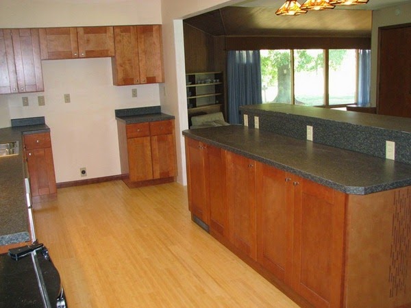 Types of floor and wall tiles for kitchens and bathrooms