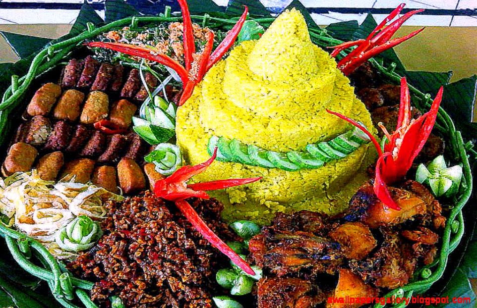 Tumpeng Indonesian Food Picture