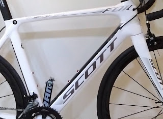 Sub 6.5kg Scott Foil 40 sepeda aero dengan anggaran terbatas