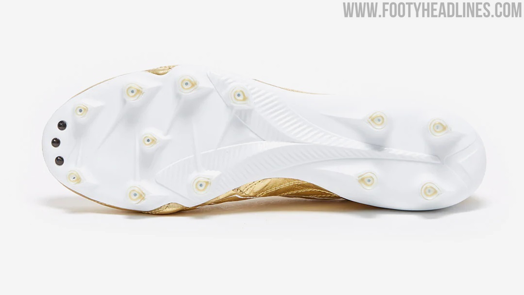 In Honor Of Ballon d'Or: Limited-Edition Diadora 'Brasil Gold' Pack ...