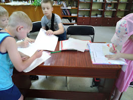 Дети рисуют школьный лагерь Усмішка НВК № 59 бібліотека-філія №4 М.Дніпро