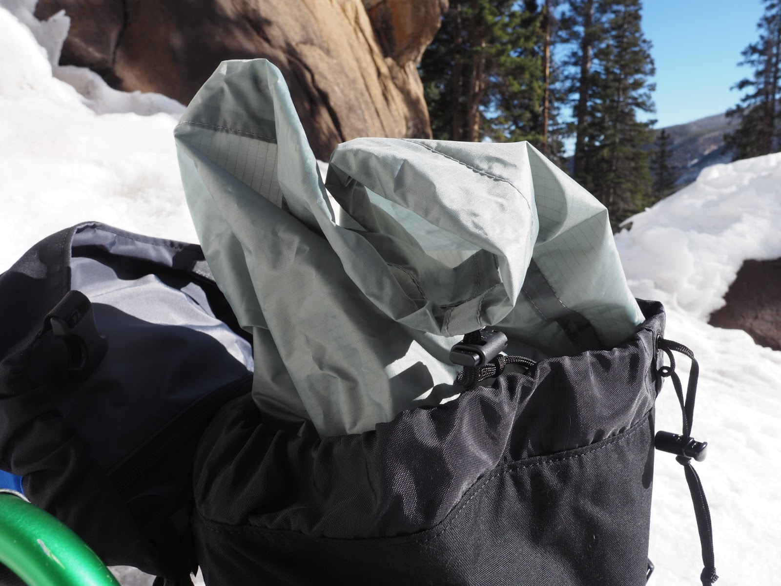 Review Cold Cold World Valdez Red Rocks Review