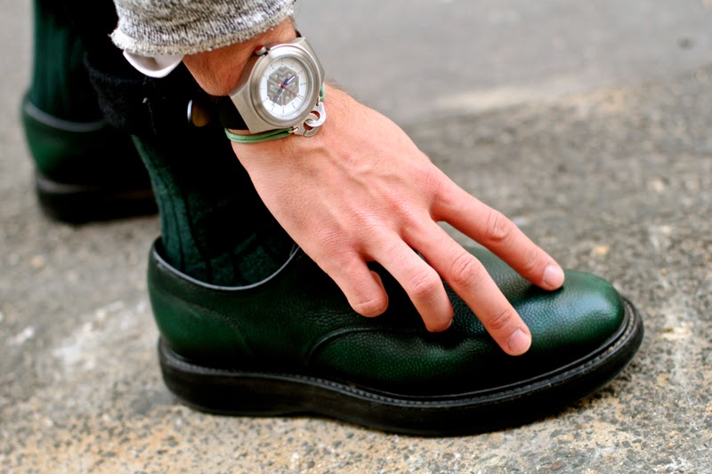 BLOG MODE HOMME PREPPY DANDY CONSEIL STYLE PARIS ELEGANCE TENDANCE JEUNE Sismeek montre watch - Royalties Paris socks chaussures - Church's Leyton Shoes Chaussures - BLOG MODE HOMME MENSFASHION