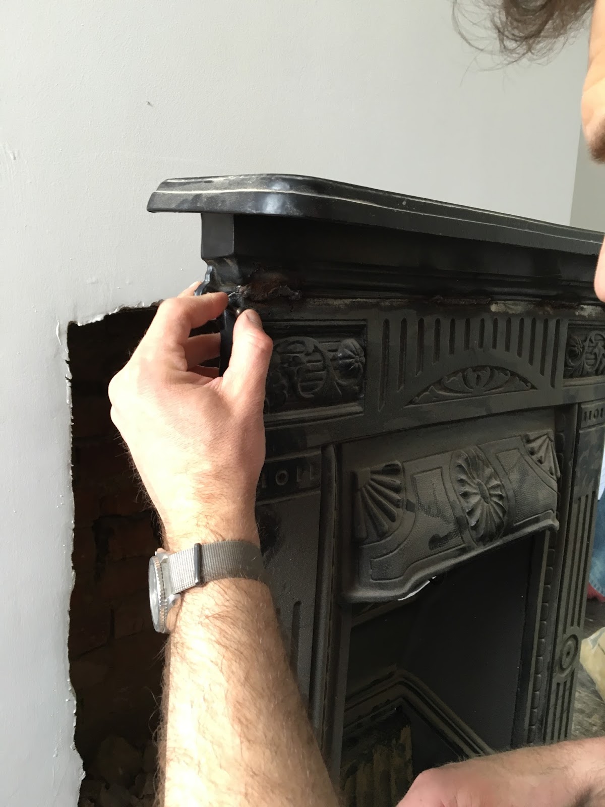 Restoring an iron fireplace – to strip or to paint? - Mr Victorian