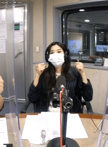 솔직한데 안 솔직한 권은비 연애초보 권사님    권텐