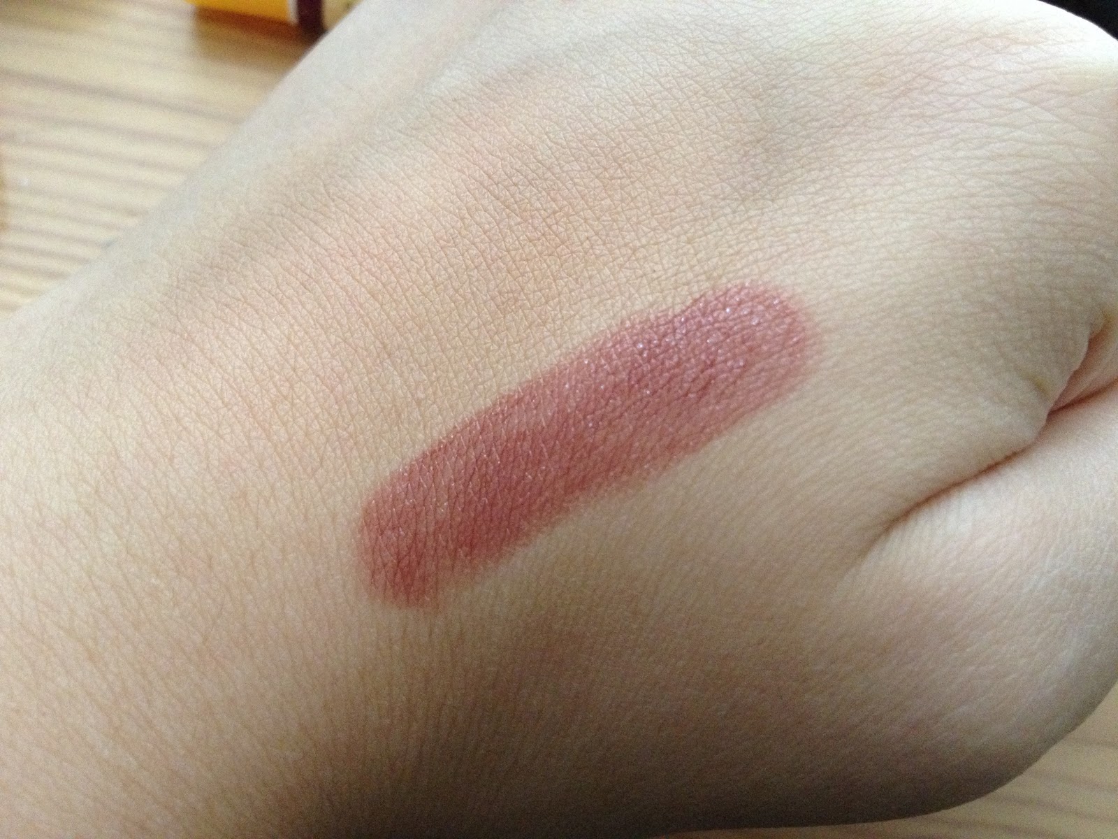 Blog Burt's Bees Lip Shimmer in Plum Review/Swatch