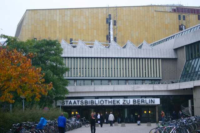 Kulturforum Berlin is an area for culture  and this building is the Berlins Library.