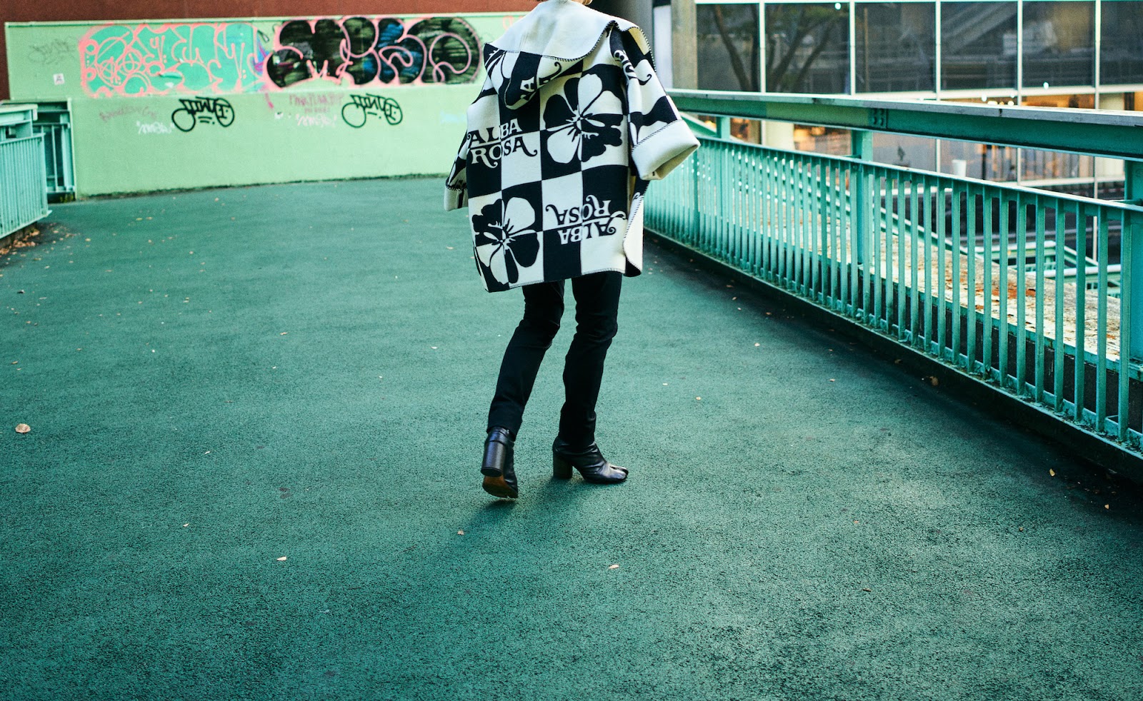 ALBA ROSA Blanket Coat