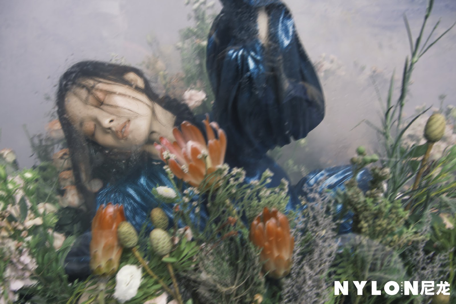 China Entertainment News Ni Ni poses for photo shoot