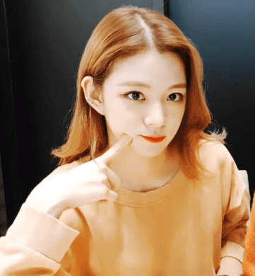 fromis9real-20190906-153232-017.gif
