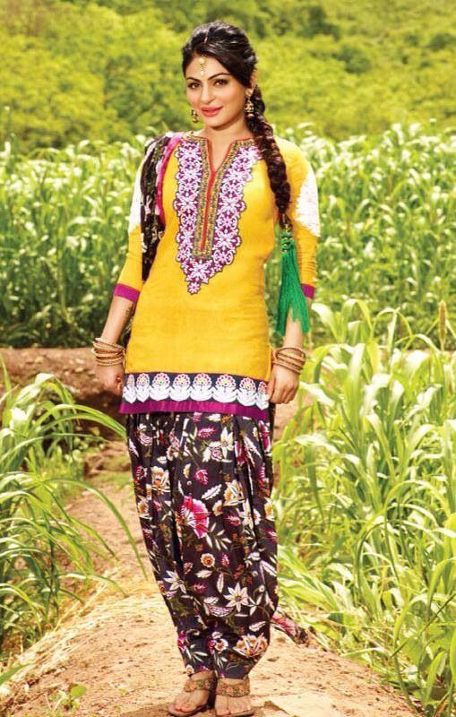 Neeru Bajwa In Punjabi Suit