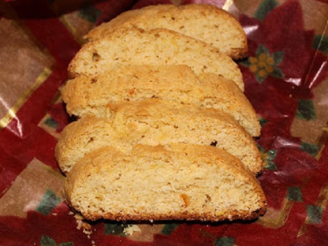 Banana Bread Biscotti - Savoring Italy