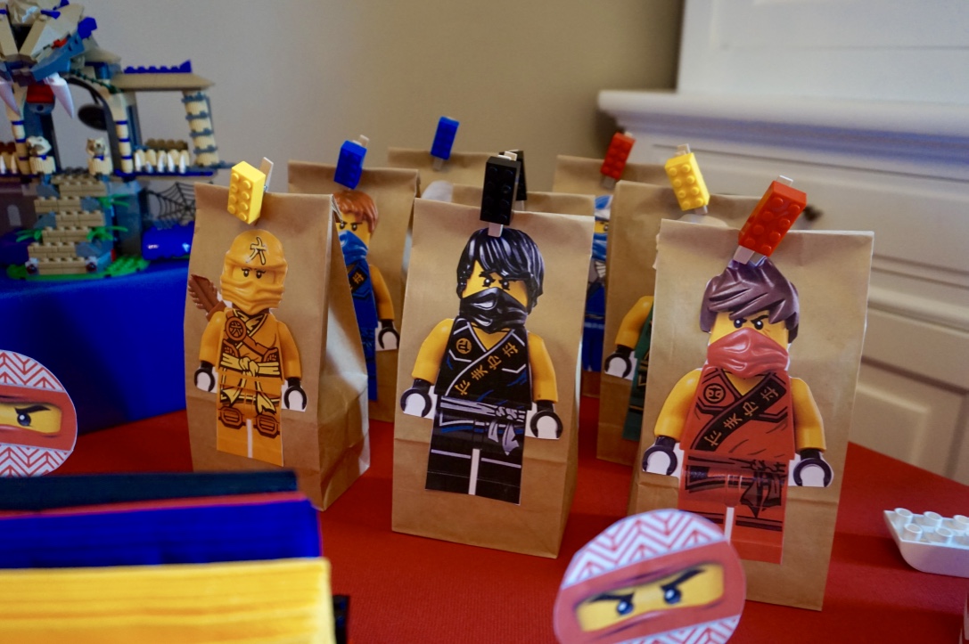 La tête dans les z'étoiles: Happy Event : L'Anniversaire LEGO NINJAGO