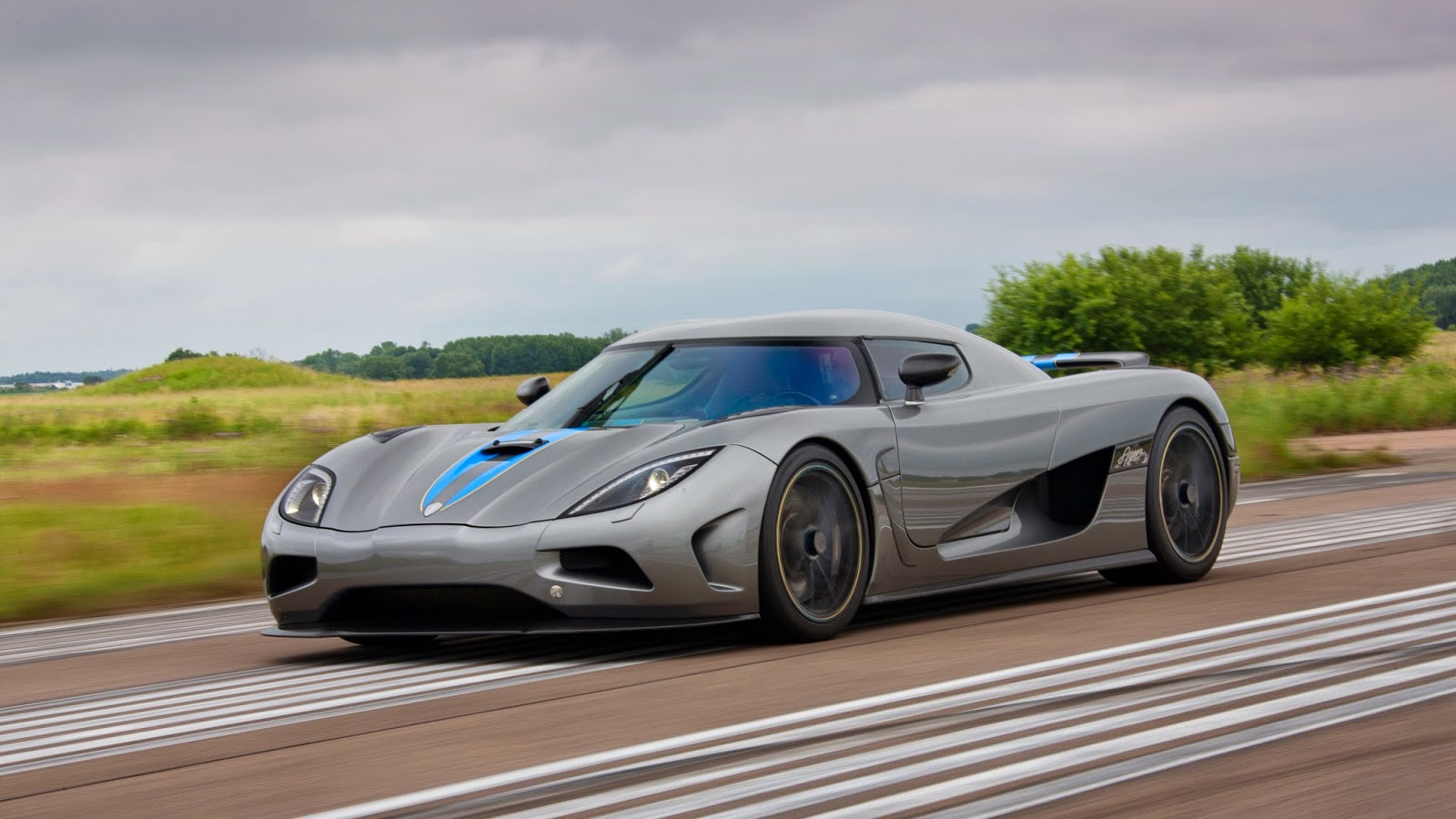 Koenigsegg 4K resim rooteto