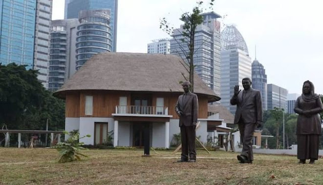 7 Potret Patung Presiden Indonesia Kini Hiasi Hutan Kota GBK