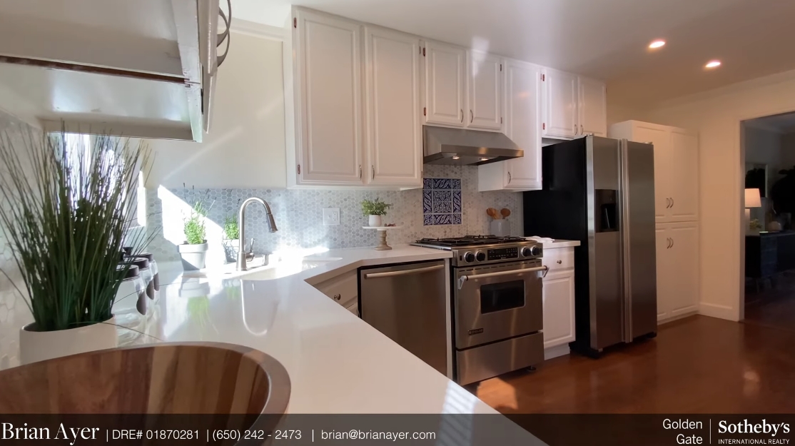 Tour 227 King St, Redwood City, CA vs. 17 Interior Design Photos