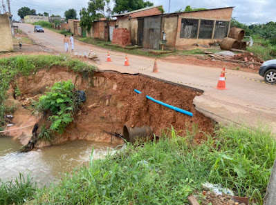 DESMORONANDO- Vereadora Ada Dantas solicita reparo urgente na Avenida Campos Sales
