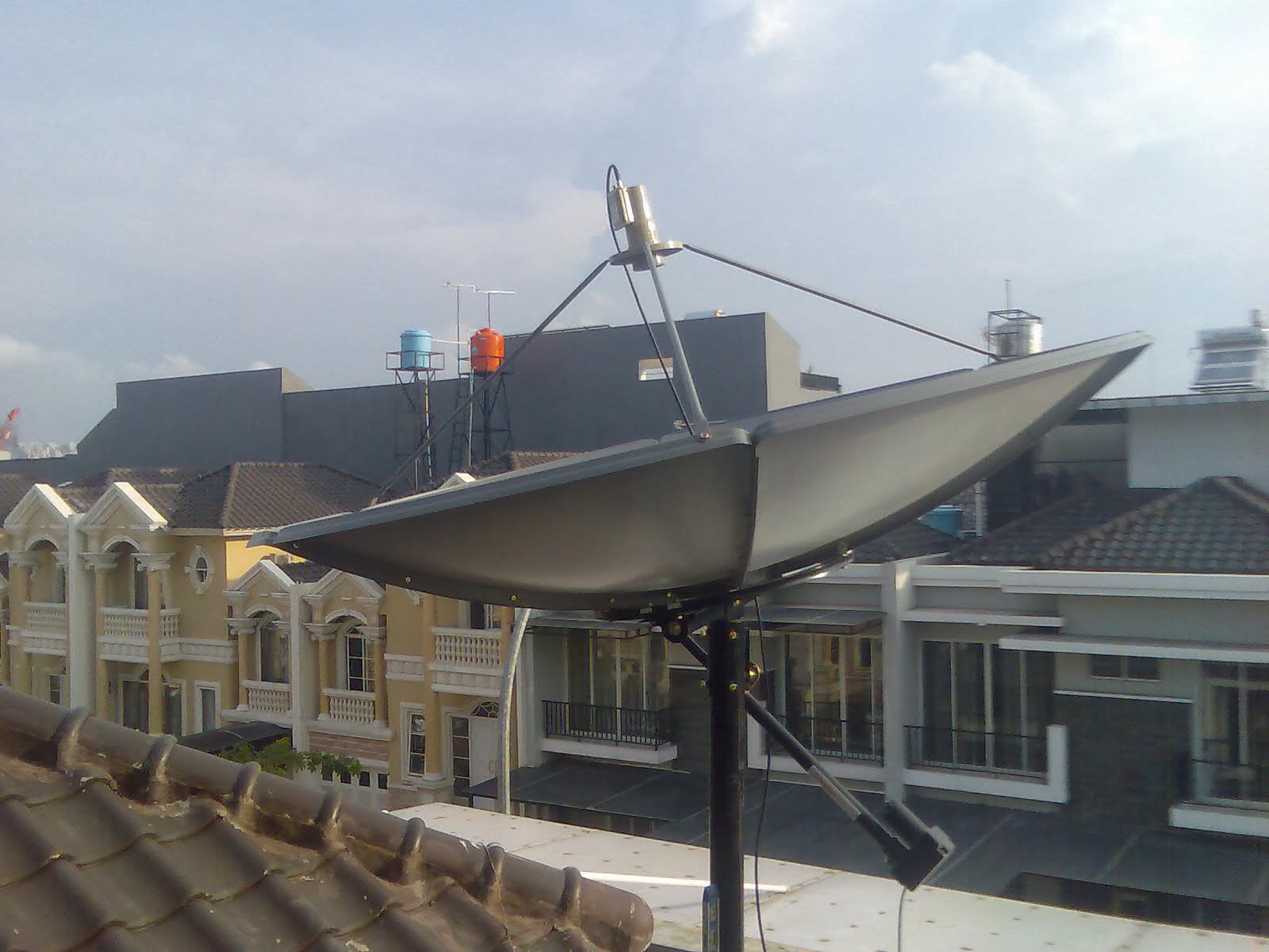 pasang parabola murah di surabaya, pasang parabola baru disurabaya