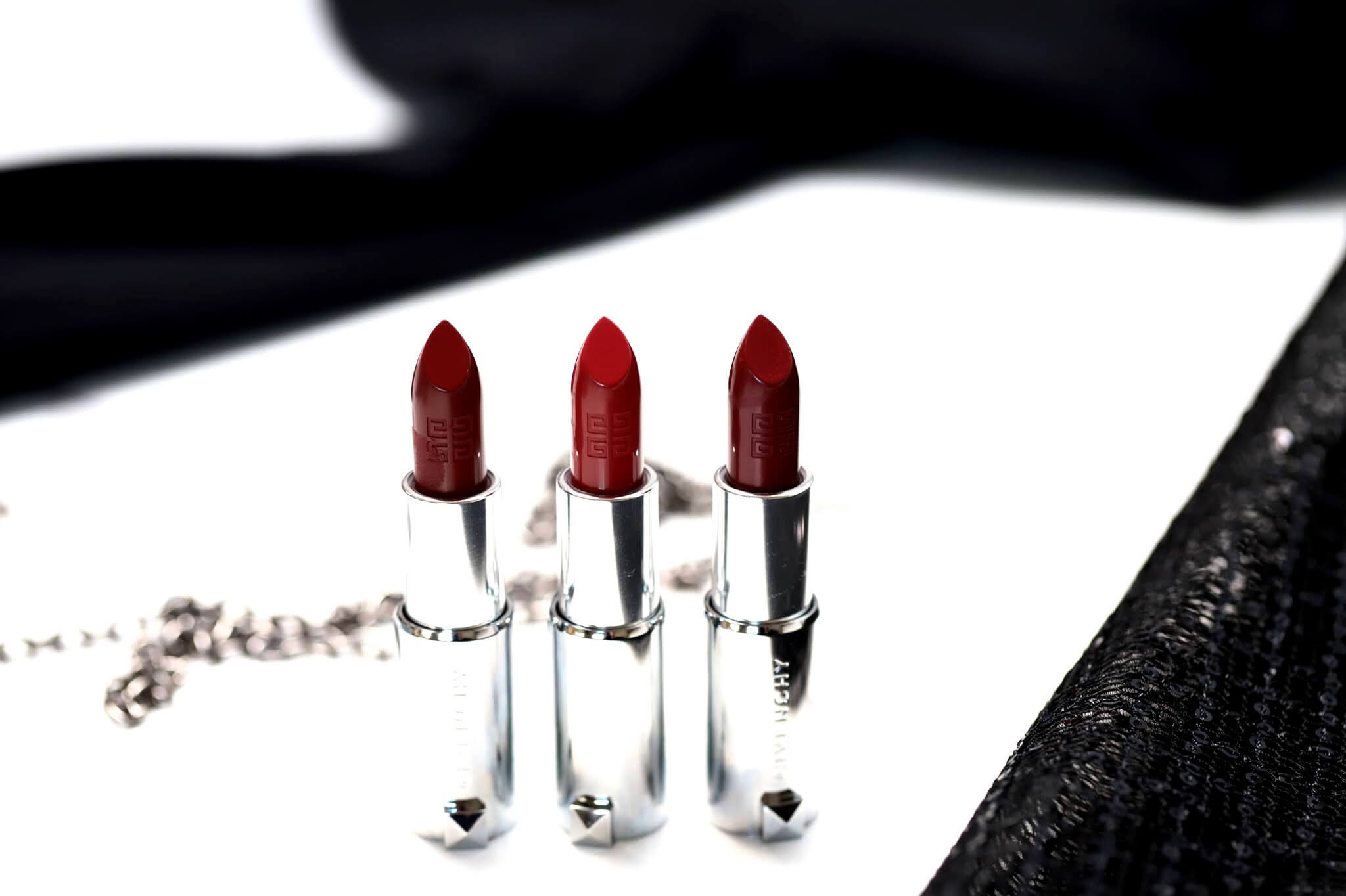 Givenchy Le Rouge 334 Grenat Volontaire 500 Enigmatic Red 37
