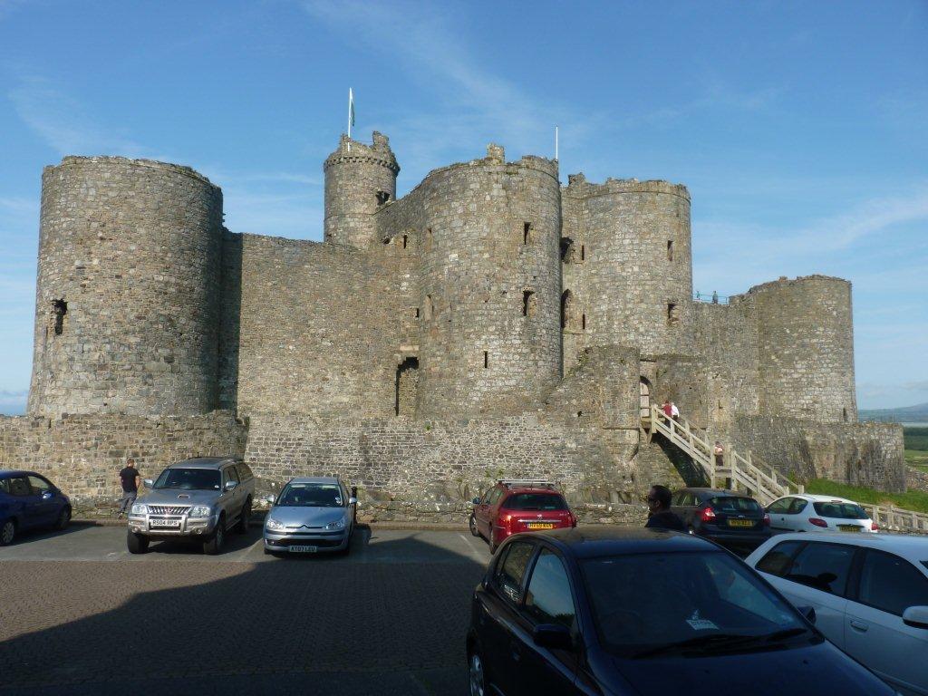 The Groundhopper Llanrug United 4 Llangefni Town 1
