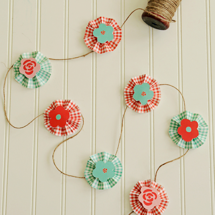 Free Printable Paper Mini Rosette Banner with Tutorial on Creating the Pieces