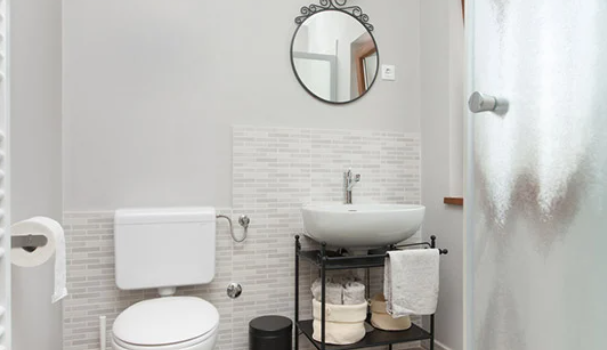 9 Desain Kamar Mandi Minimalis 2×3 Leluasa Pengap Serta Suram. Simak Panduan Ini! 9 Desain Kamar Mandi Minimalis 2×3 Leluasa Pengap Serta Suram. Simak Panduan Ini!