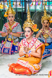 Dancers, Erawan Shrine, Bangkok, Thailand