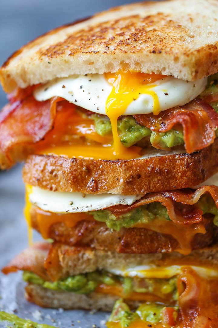 guacamole-breakfast-sandwich