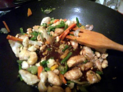 Sweet and Sour Chicken:  An easy stir fry that will be on the table in under 30 minutes!  Forget the takeout! - Slice of Southern