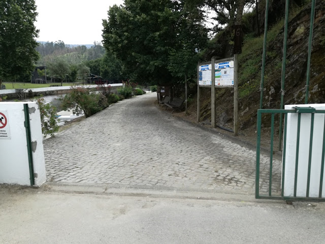 Entrada Praia Fluvial de Serpins