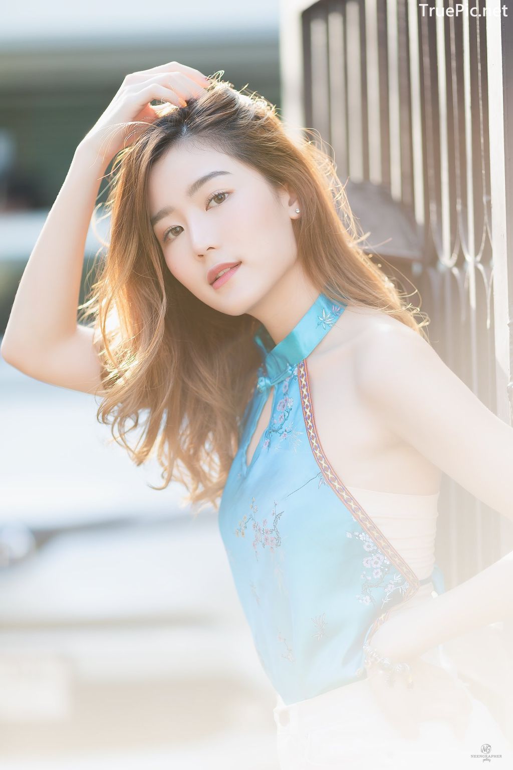 Image-Thailand-Beautiful-Girl-Pattaravadee-Boonmeesup-Blue-Chinese-Traditional-Undershirt-TruePic.net- Picture-27