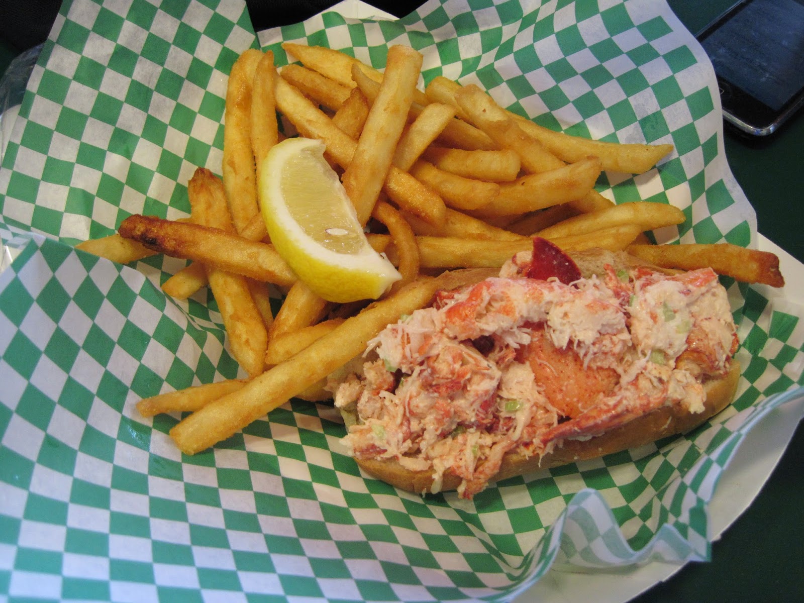 On A Roll Yankee Lobster Company