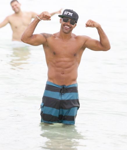 castle entertainment : Best and worst celebrity beach bodies (okay