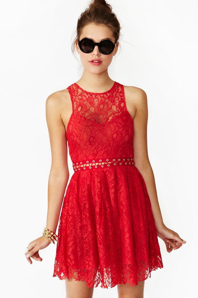 Social Wardrobe: Miranda Kerr Daily Style: Red Lace Dress - HOT