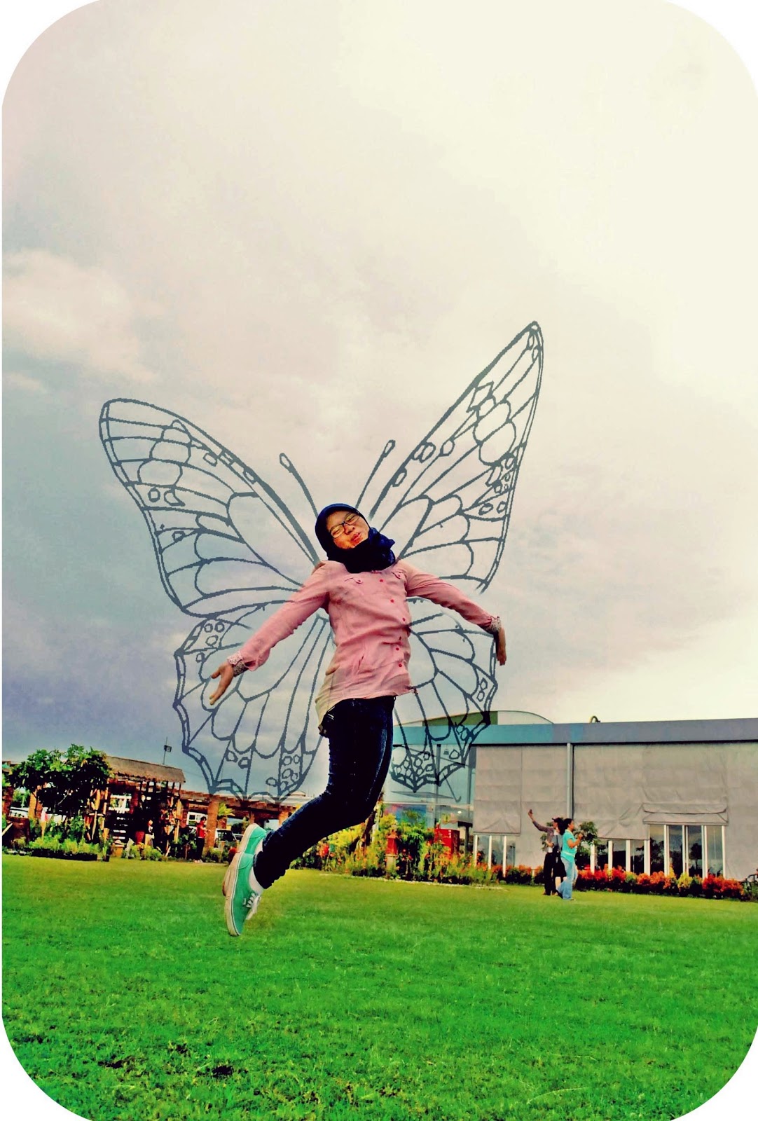 Like flying. Like Fly Воронеж. Fly like a Butterfly. Fly like a Wind. Wheel Breaks a Butterfly.