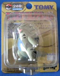 Tyranitar  figure Tomy Monster Collection yellow package series